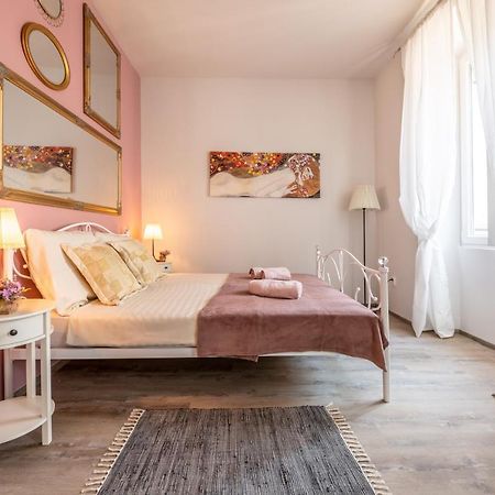 Old City Romantic Studios 4 With Free Private Parking プーラ エクステリア 写真