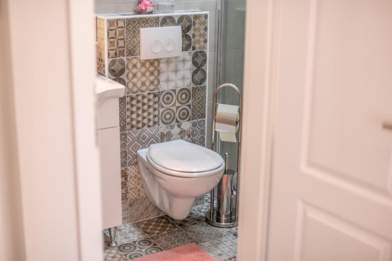 Old City Romantic Studios 4 With Free Private Parking プーラ エクステリア 写真