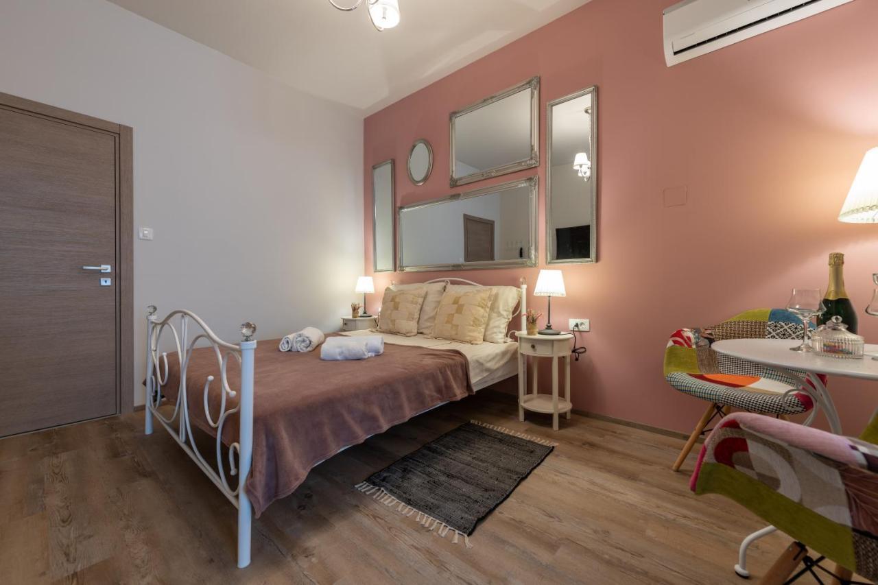 Old City Romantic Studios 4 With Free Private Parking プーラ エクステリア 写真