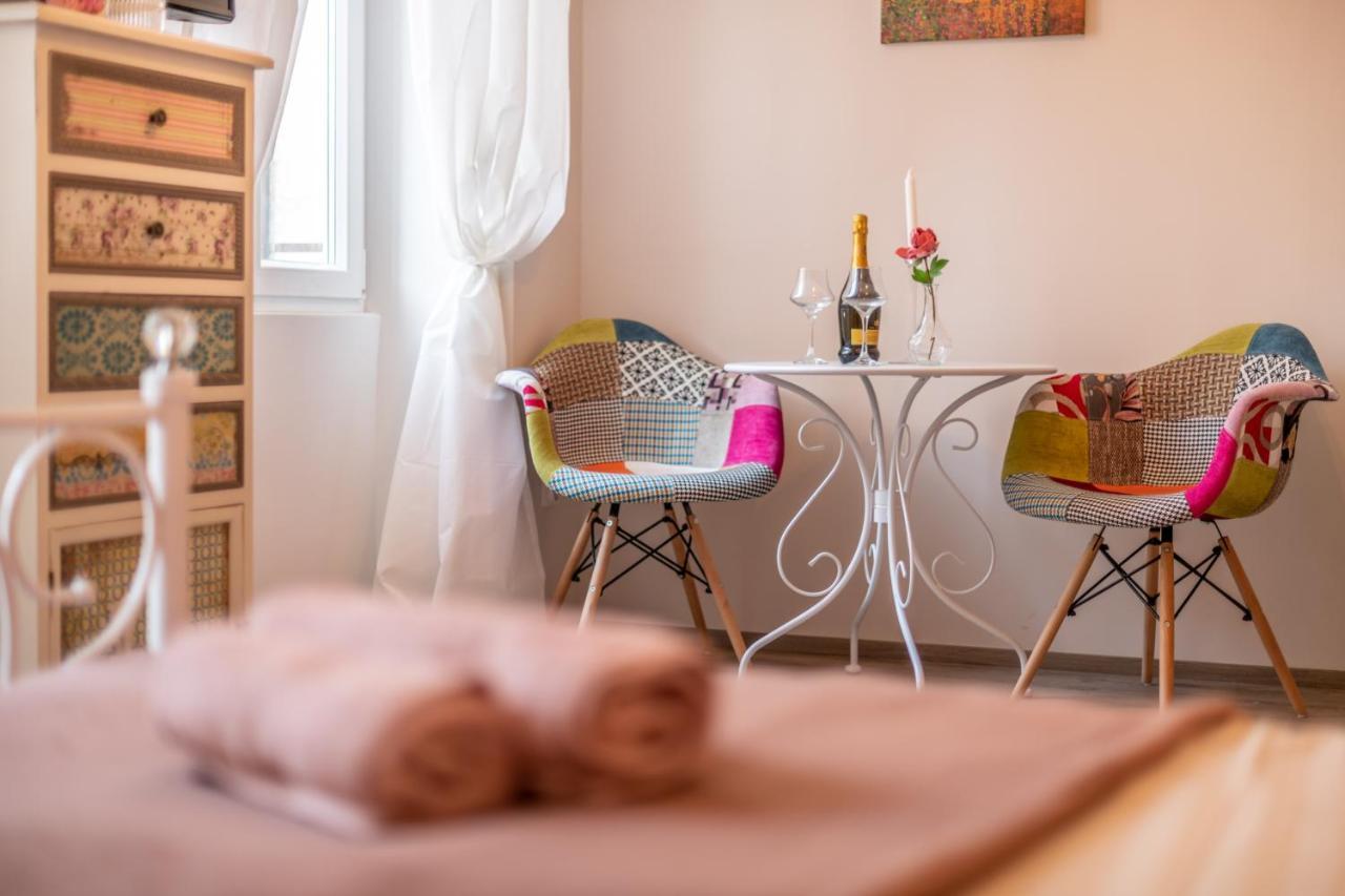 Old City Romantic Studios 4 With Free Private Parking プーラ エクステリア 写真